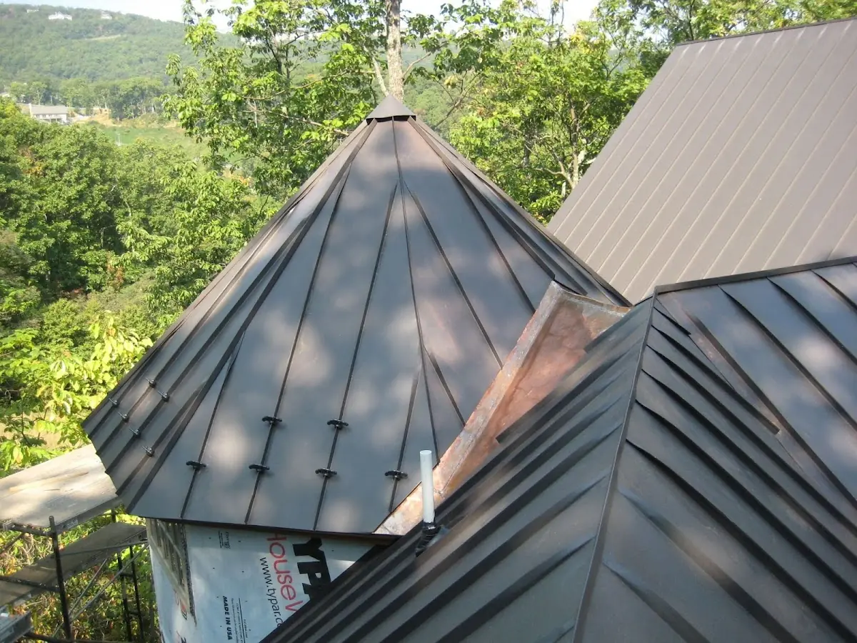 Professional Shingle Replacement & Repair by Craftsman Roofing in Woodley North